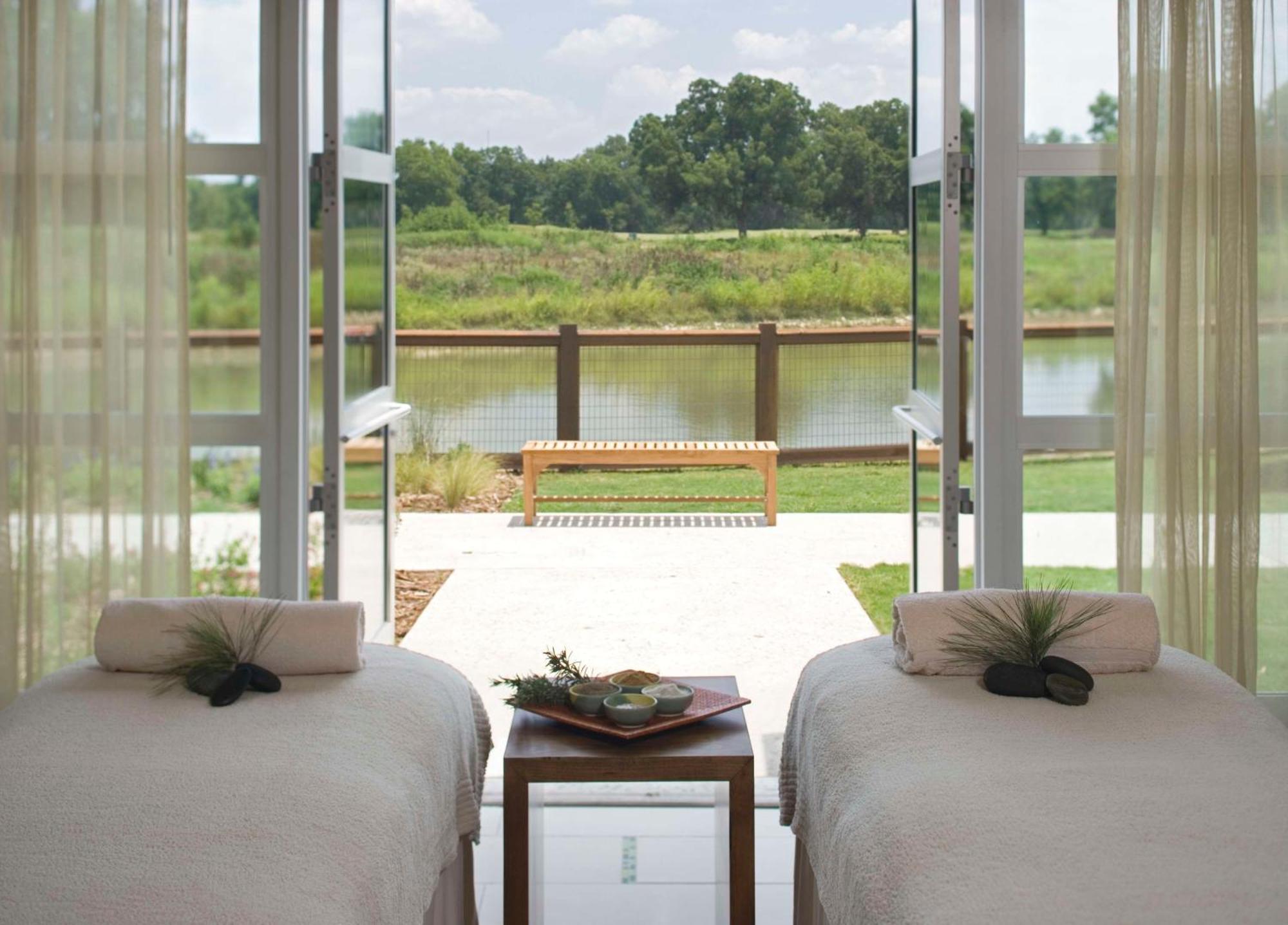 Hyatt Regency Lost Pines Resort And Spa Cedar Creek Екстериор снимка